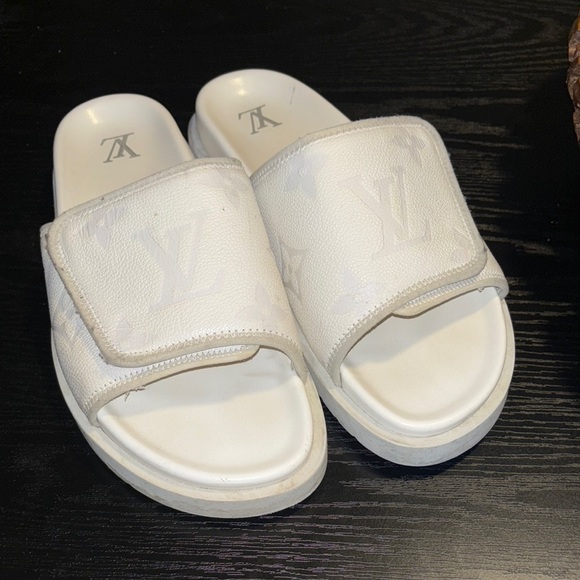 Louis Vuitton Monogram White Slides - Picture 1 of 6